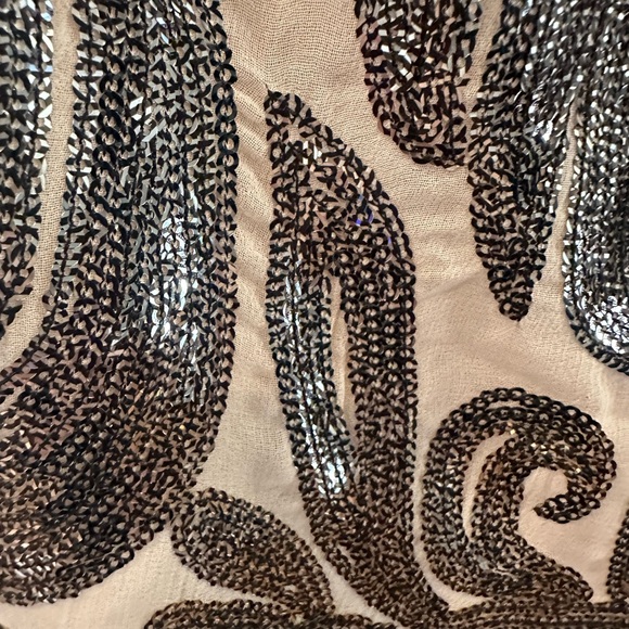 Perfect sparkly shift cocktail dress - Picture 3 of 6